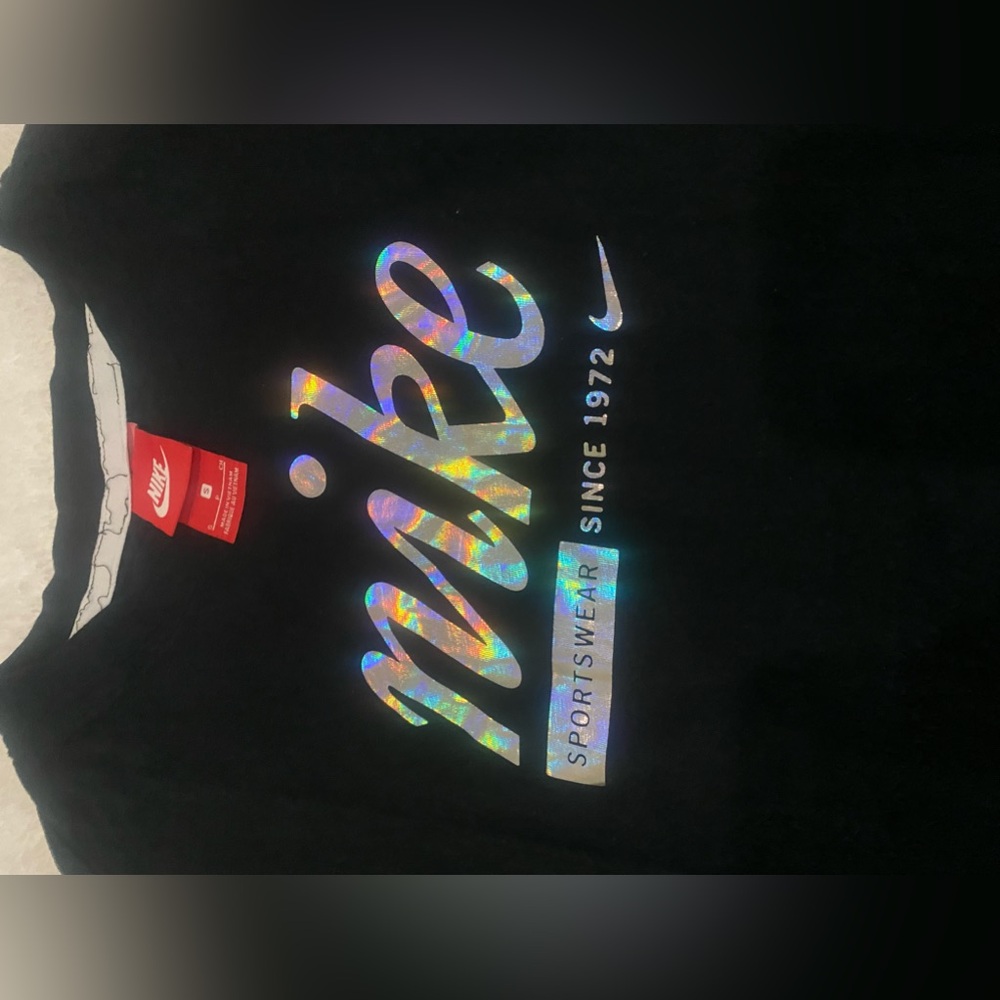 Authentic Nike top , slightly worn